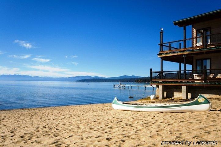 Mourelatos Lakeshore 3*